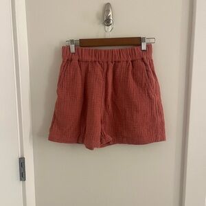 Madewell High Waist Textured Shorts in Coral